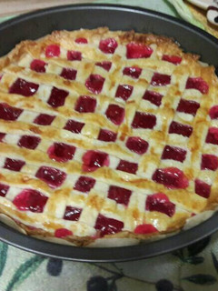 Una foto de Tarta de cerezas al estilo americano