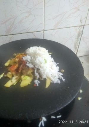 તવા વેજ. પુલાવ (Tawa Veg Pulao Recipe In Gujarati) રેસીપી મુખ્ય ફોટો