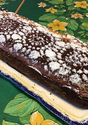 Une photo de Cake au nougat et pamplemousse rose