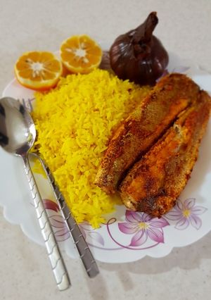 عکسی از دستور ماهی شوریده و پلوزرد