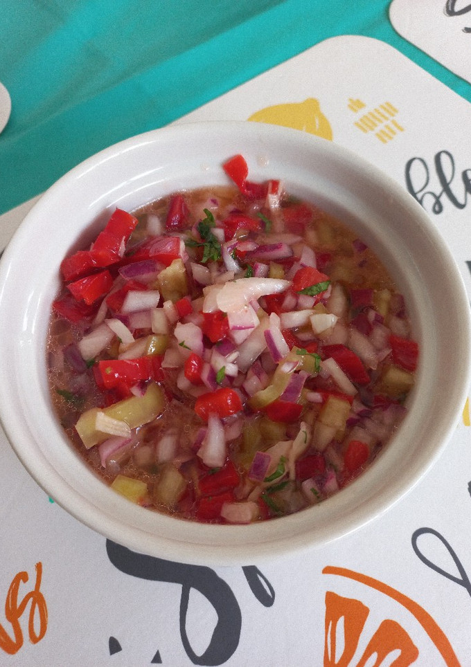 Una foto de Salsa criolla fusión pebre