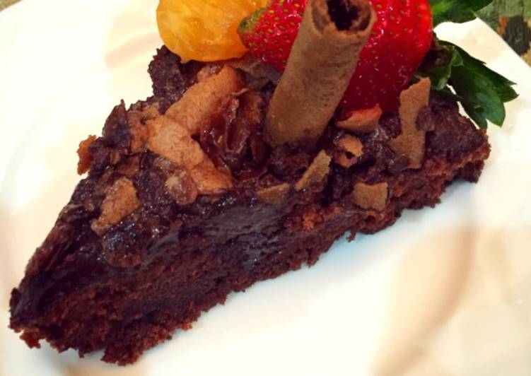 Simple and moist chocolate cake