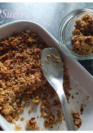 Une photo de Granola Noisettes & Sésame