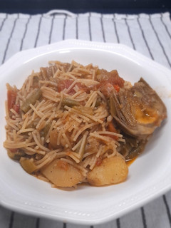 Una foto de Fideos con verduras a la cazuela