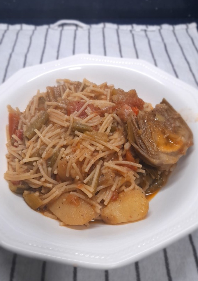 Una foto de Fideos con verduras a la cazuela