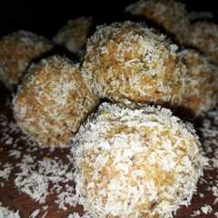 A picture of Laddu (Bocaditos Dulces).