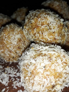 Una foto de Laddu (Bocaditos Dulces)
