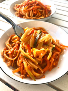 Una foto de Tallarines con verduras