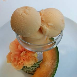 Helado de melón cantaloup elaborado con la Monsieur cuisine Plus