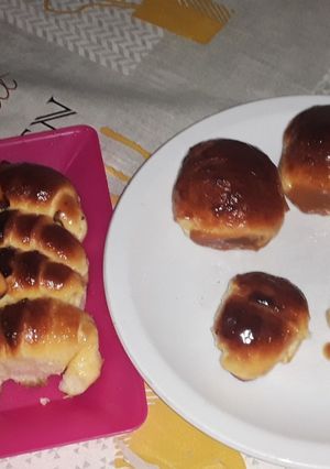 Una foto de Medialunas🥐🥐(sin manteca)
