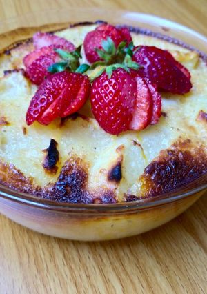Une photo de Gratin de pamplemousse au romarin et fraises 🍓
