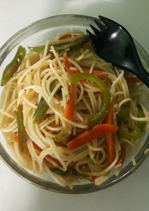A picture of Stir fried veg noodles.