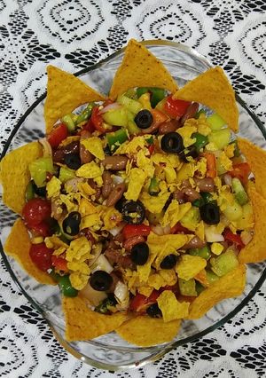 A picture of Mexican nachos salad.