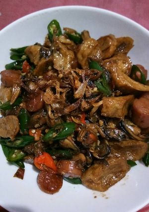 Foto resep Kerang, sosis, otak2 cabe hijau
