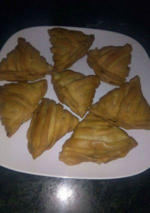 A picture of Mushrooms stuffed Lehri Samosa.
