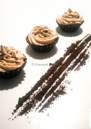 Foto di Cestini al cioccolato con crema al caffè