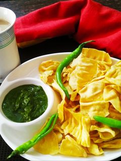 પાપડી ગાંઠિયા (Papdi Gathiya recipe in Gujarati) રેસીપી મુખ્ય ફોટો