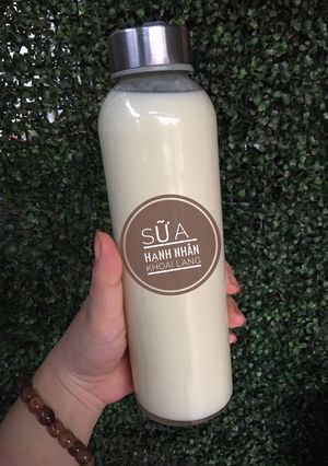 Hình của món Sữa hạnh nhân khoai lang.