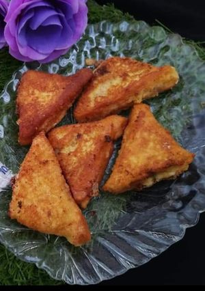 A picture of Potato fried sandwiches❤️.