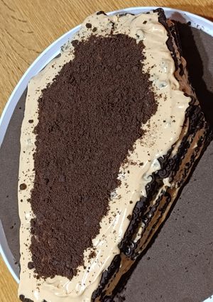 Una foto de Choco Torta forma de ataúd - Halloween 🎃 receta fácil🪦
