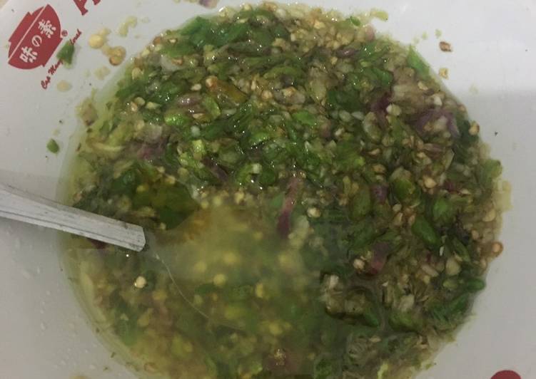 Sambal rawit matah