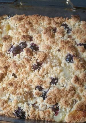 A picture of Apple and Blueberry Crumble .