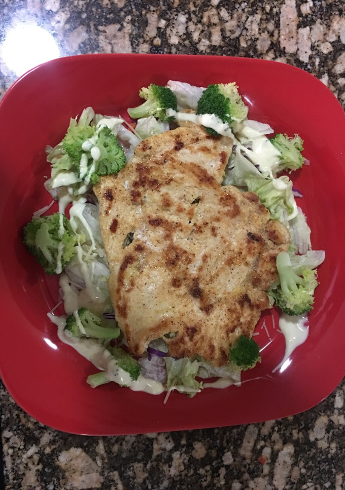 Una foto de Pollo en plancha verde
