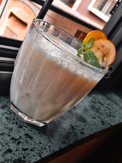 A picture of Oats Banana Smoothie.