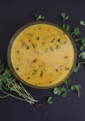 મેથી ની કઢી (Methi Kadhi Recipe In Gujarati) રેસીપી મુખ્ય ફોટો