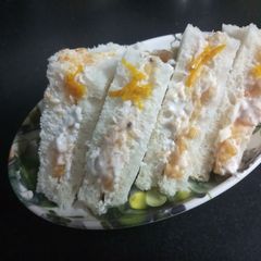 A picture of Orange zest sweet cream sandwich.