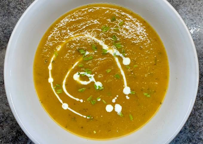 Recipe of Ultimate Carrot and Coriander Soup #eattherainbow