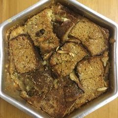 A picture of Bread pudding.