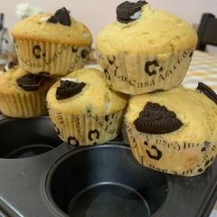 A picture of Vanilla Oreo Muffin.