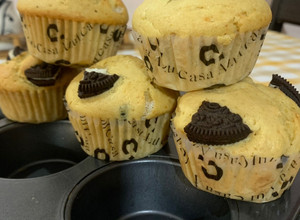 A picture of Vanilla Oreo Muffin.