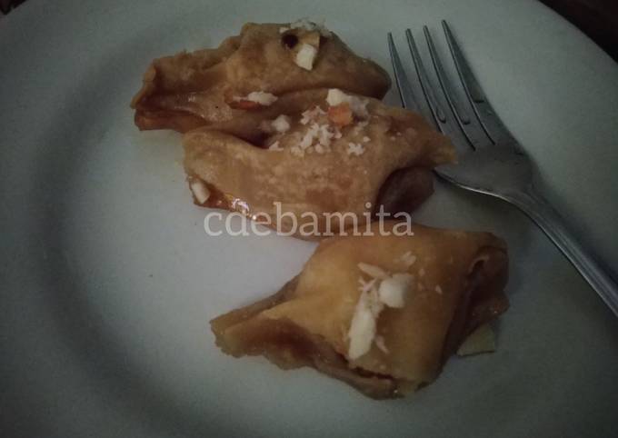Whole wheat Walnut Honey Baklava (Middle Eastern dessert)