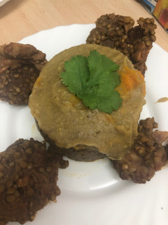 Una foto de 289. Tartar de guiso de lentejas con cordero sefardí (principal legumbres)