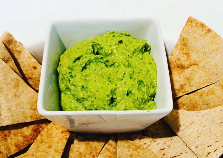 How to Prepare Super Quick Homemade Avocado Spinach Hummus