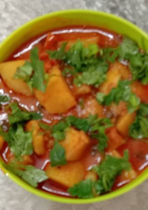 બટાકા શાક (Bataka Shak Recipe In Gujarati) રેસીપી મુખ્ય ફોટો