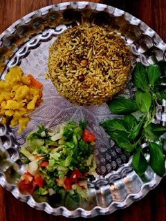 عکسی از دستور پلو بندری با تن ماهی