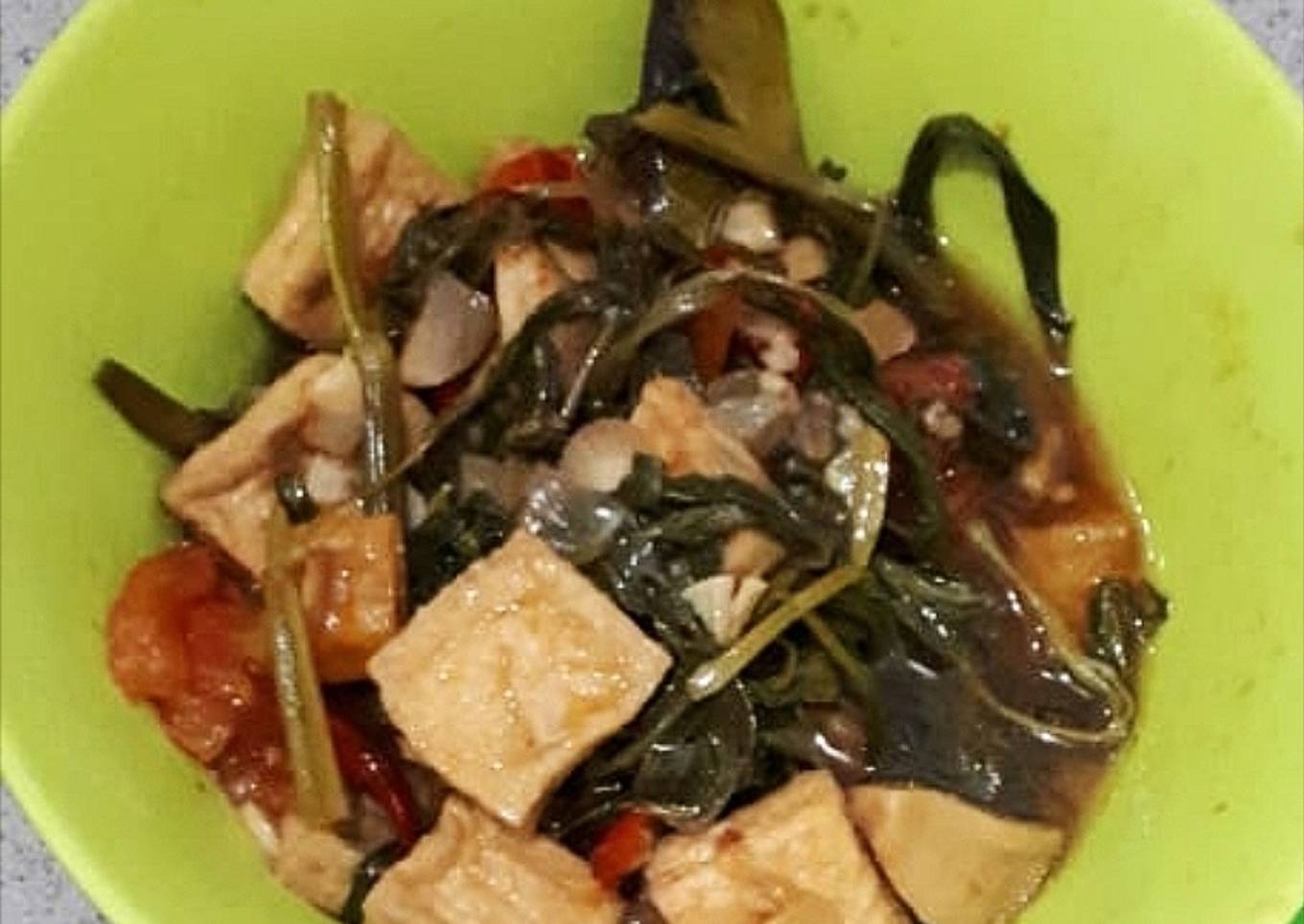 ������Tumis Kangkung Tahu Bakso������