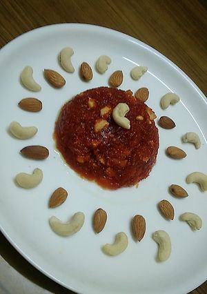 A picture of Apple halwa.