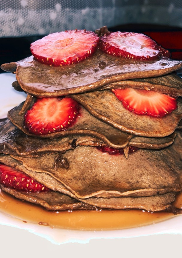 Una foto de Tortitas de plátano y chocolate