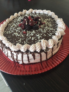 Erdei gyümölcsös, nagyon finom, könnyű torta recept fotója