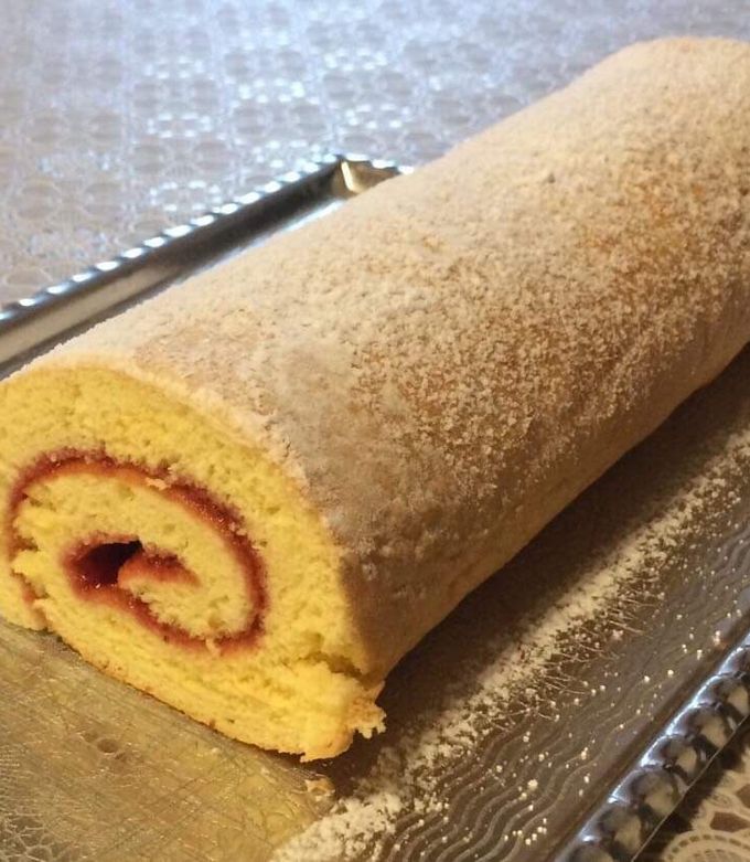 Tökéletes piskótatekercs recept fotója