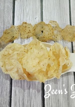 A picture of Homemade Raw Rice Papad.