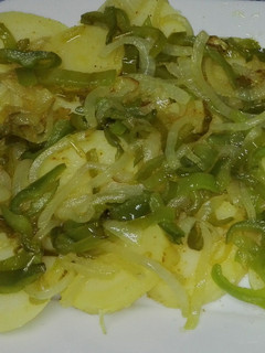Una foto de Patatas a lo pobre saludables