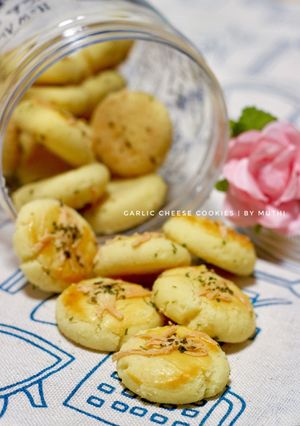 Foto resep Garlic Cheese Cookies