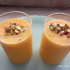 A picture of Mango lassi.