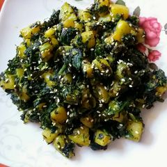 A picture of Dry aloo palak.
