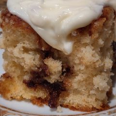 A picture of Cinnmon Roll Cake.